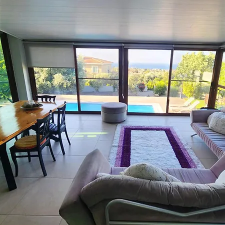 Amazing By Holidaykeys Villa Kyrenia (Northern Cyprus)